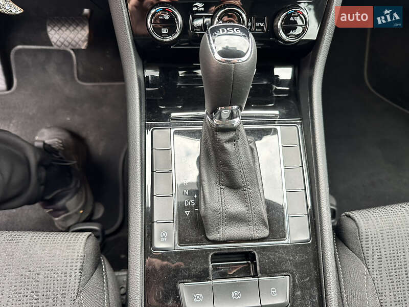 Универсал Skoda Superb 2019 в Виннице