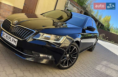 Лифтбек Skoda Superb 2017 в 