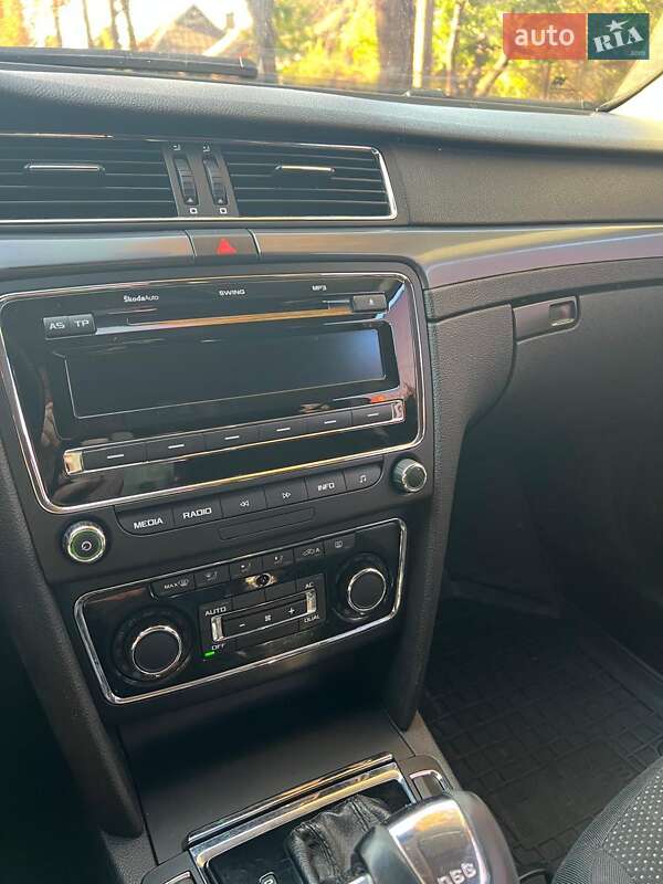 Лифтбек Skoda Superb 2011 в Кривом Роге