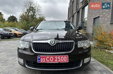 Универсал Skoda Superb 2012 в 