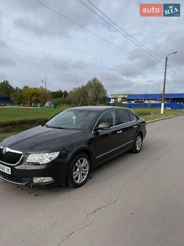 Ліфтбек Skoda Superb 2009 в Дубні фото 5 Ліфтбек Skoda Superb 2009 в Дубні