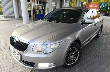 Лифтбек Skoda Superb 2010 в Николаеве