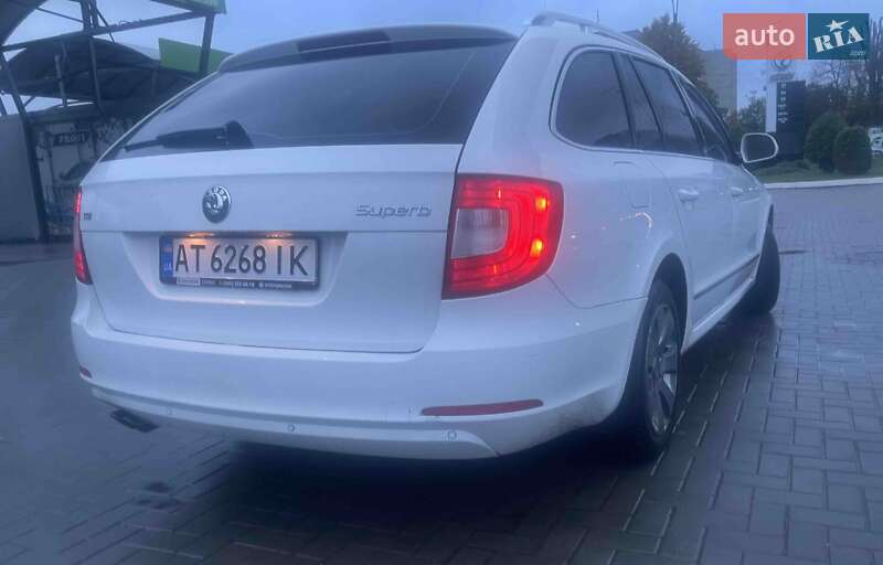 Универсал Skoda Superb 2011 в Ивано-Франковске