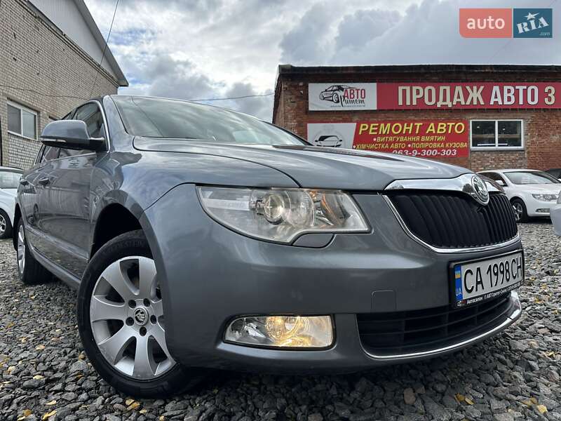 Лифтбек Skoda Superb 2011 в Смеле фото Лифтбек Skoda Superb 2011 в Смеле