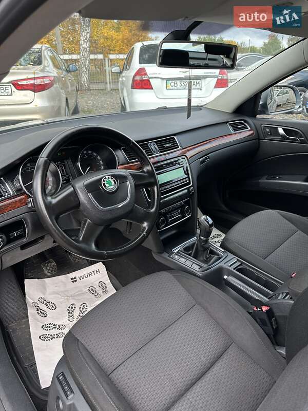 Лифтбек Skoda Superb 2011 в Смеле фото 8 Лифтбек Skoda Superb 2011 в Смеле