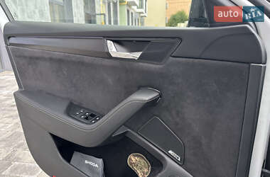 Универсал Skoda Superb 2020 в 