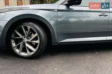 Универсал Skoda Superb 2018 в 