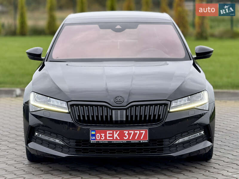 Лифтбек Skoda Superb 2021 в Луцке