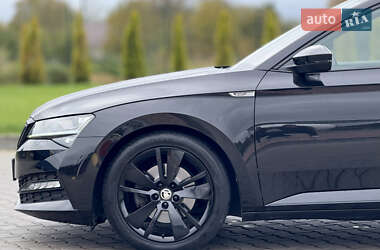 Лифтбек Skoda Superb 2021 в 