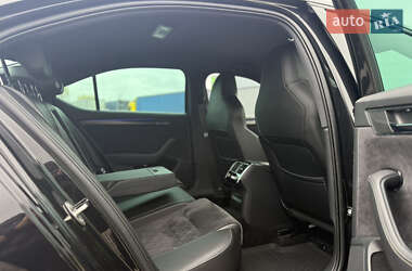 Лифтбек Skoda Superb 2021 в 