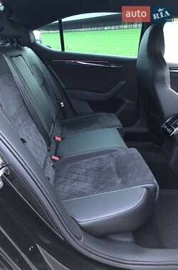 Лифтбек Skoda Superb 2019 в 
