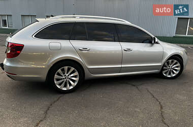 Универсал Skoda Superb 2014 в 