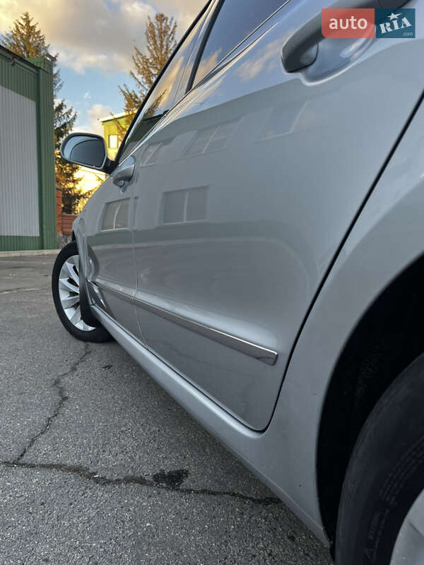 Універсал Skoda Superb 2014 в Полтаві фото 19 Універсал Skoda Superb 2014 в Полтаві