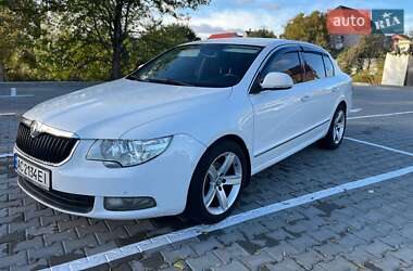 Лифтбек Skoda Superb 2010 в 