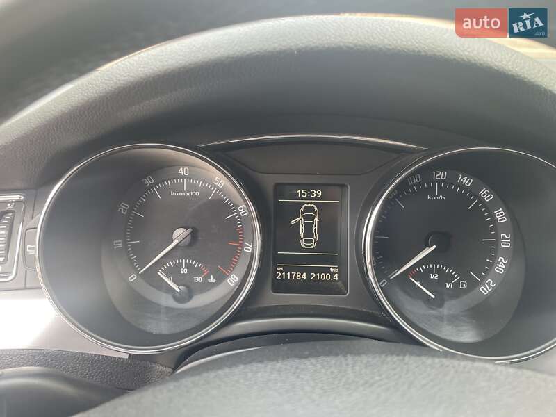 Лифтбек Skoda Superb 2010 в Чернигове фото 10 Лифтбек Skoda Superb 2010 в Чернигове