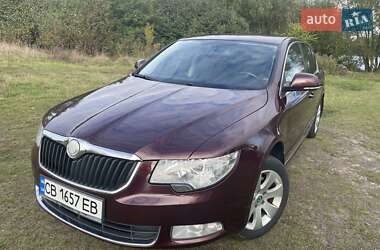Лифтбек Skoda Superb 2010 в Чернигове