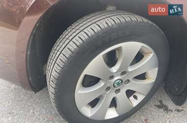 Лифтбек Skoda Superb 2010 в 