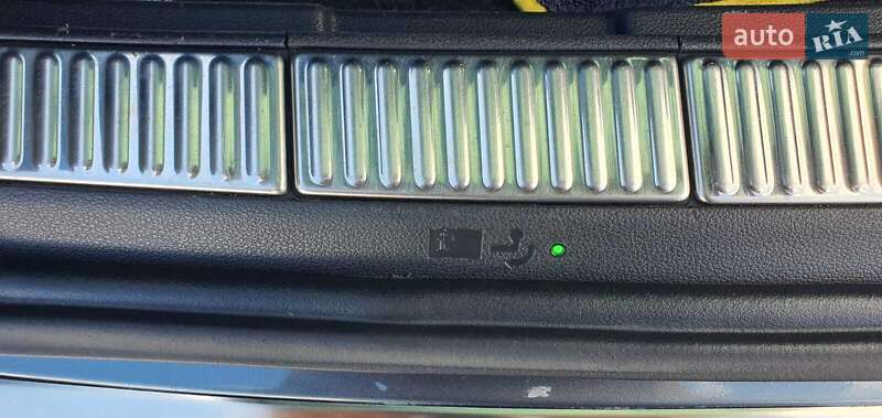 Универсал Skoda Superb 2019 в Ужгороде