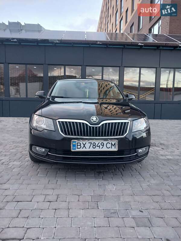 Лифтбек Skoda Superb 2014 в Нетешине