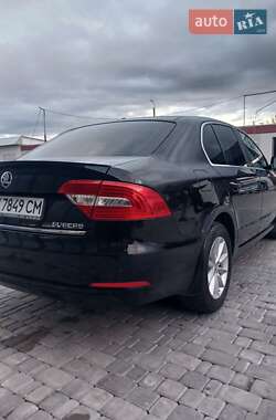 Лифтбек Skoda Superb 2014 в 