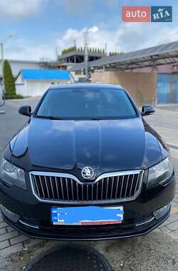 Ліфтбек Skoda Superb 2014 в  фото 27 Ліфтбек Skoda Superb 2014 в