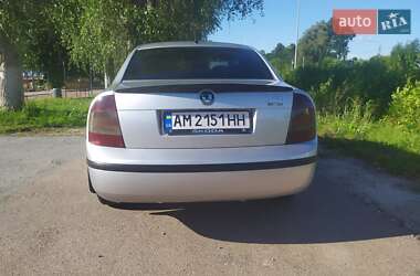 Лифтбек Skoda Superb 2007 в 