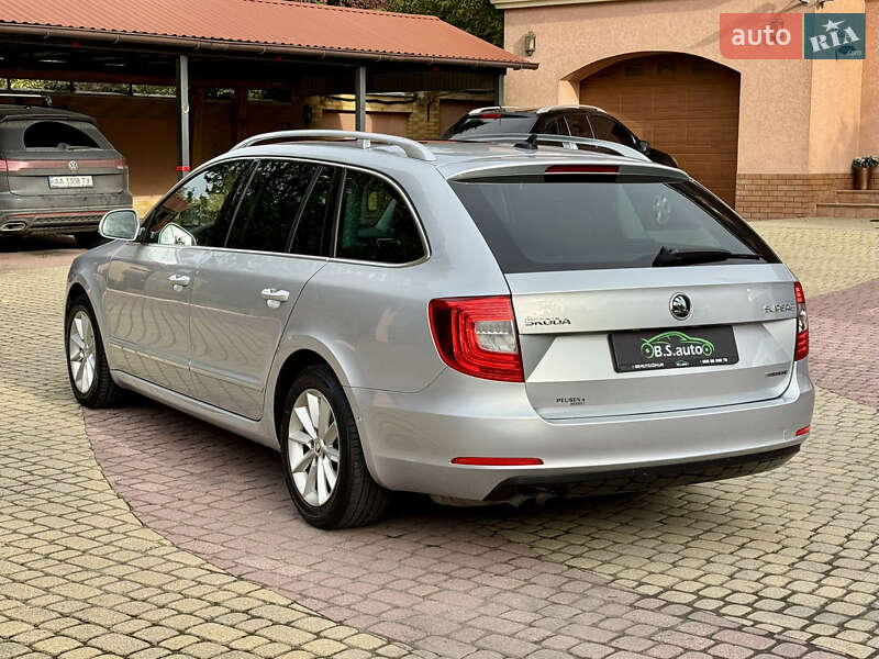 Універсал Skoda Superb 2015 в Мукачевому