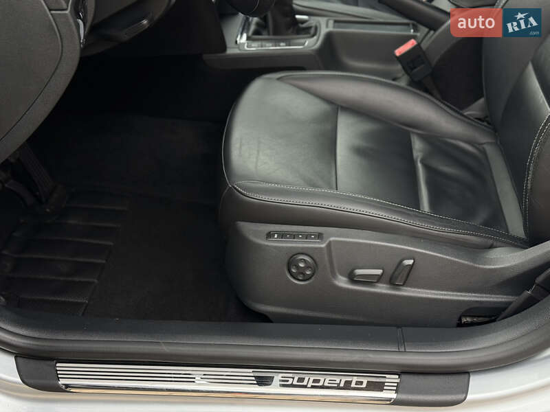 Універсал Skoda Superb 2015 в Мукачевому