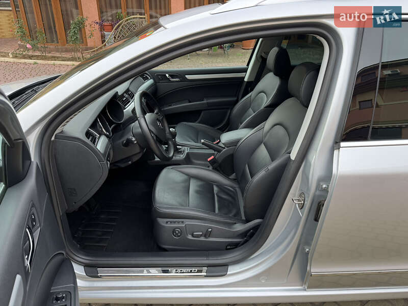 Універсал Skoda Superb 2015 в Мукачевому