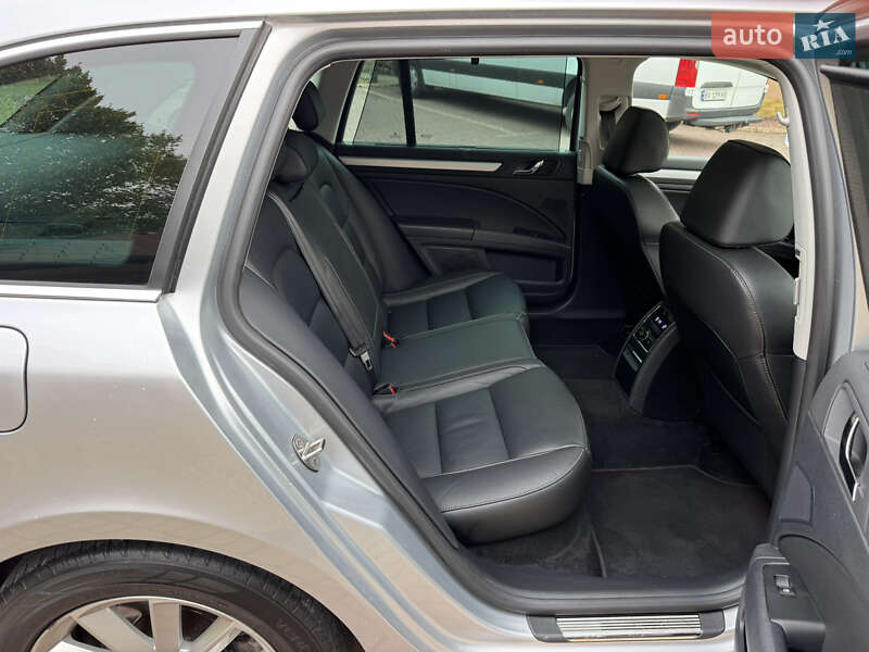 Універсал Skoda Superb 2015 в Мукачевому