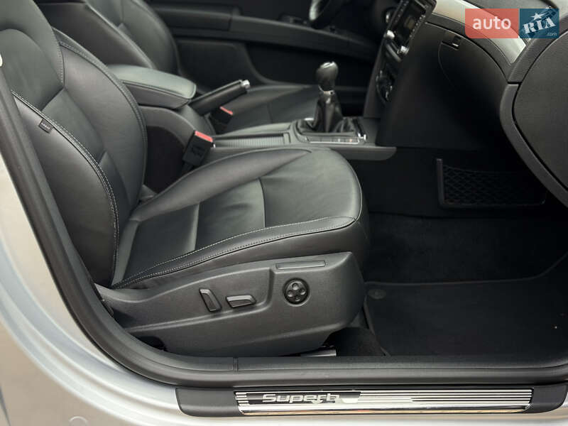 Універсал Skoda Superb 2015 в Мукачевому