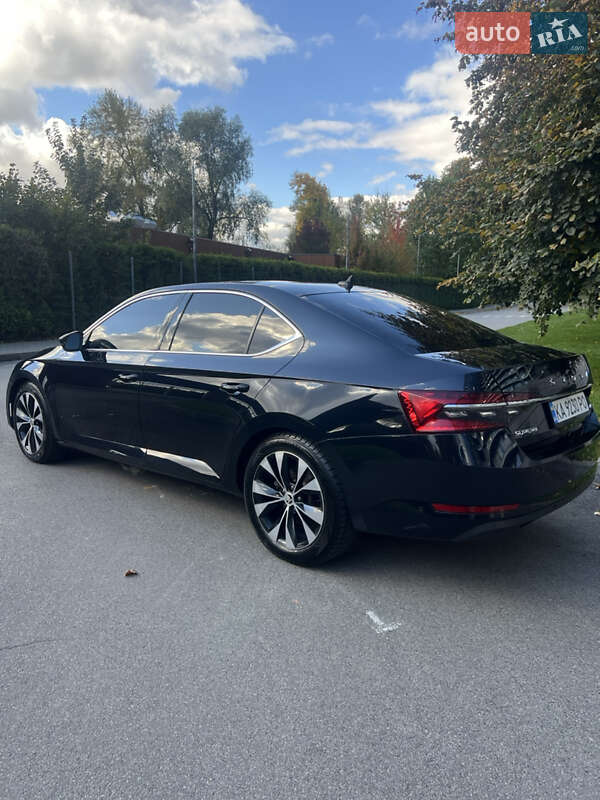 Лифтбек Skoda Superb 2019 в Киеве