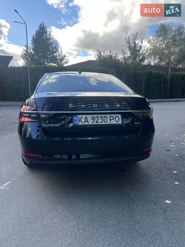 Лифтбек Skoda Superb 2019 в Киеве