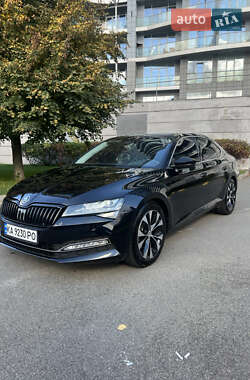Лифтбек Skoda Superb 2019 в 