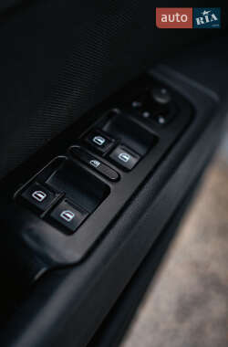 Лифтбек Skoda Superb 2012 в 