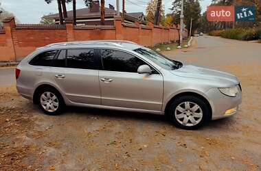 Універсал Skoda Superb 2010 в 