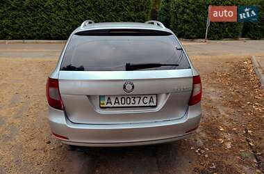 Універсал Skoda Superb 2010 в 