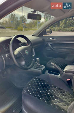 Ліфтбек Skoda Superb 2006 в 