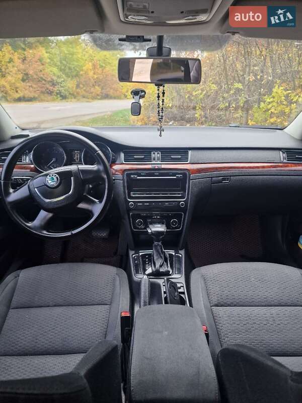 Лифтбек Skoda Superb 2010 в Киеве