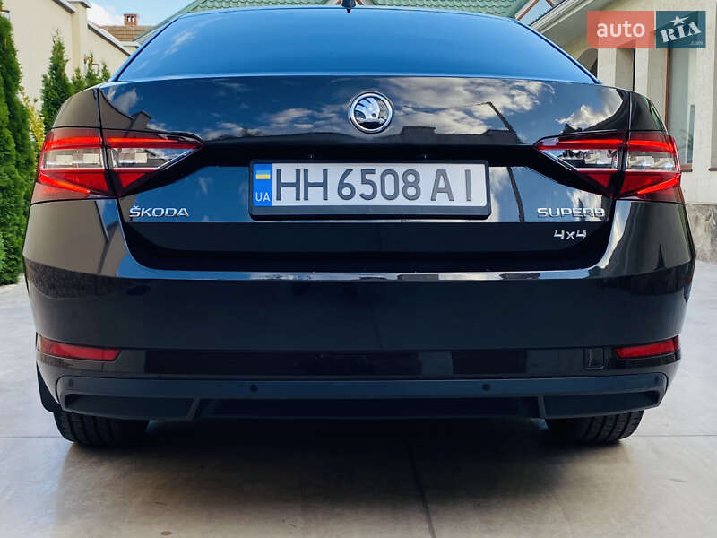 Лифтбек Skoda Superb 2017 в Одессе