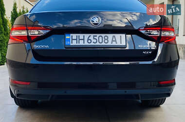 Ліфтбек Skoda Superb 2017 в 