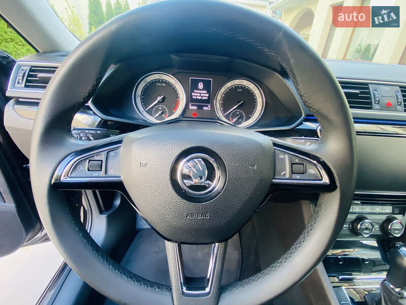 Лифтбек Skoda Superb 2017 в Одессе