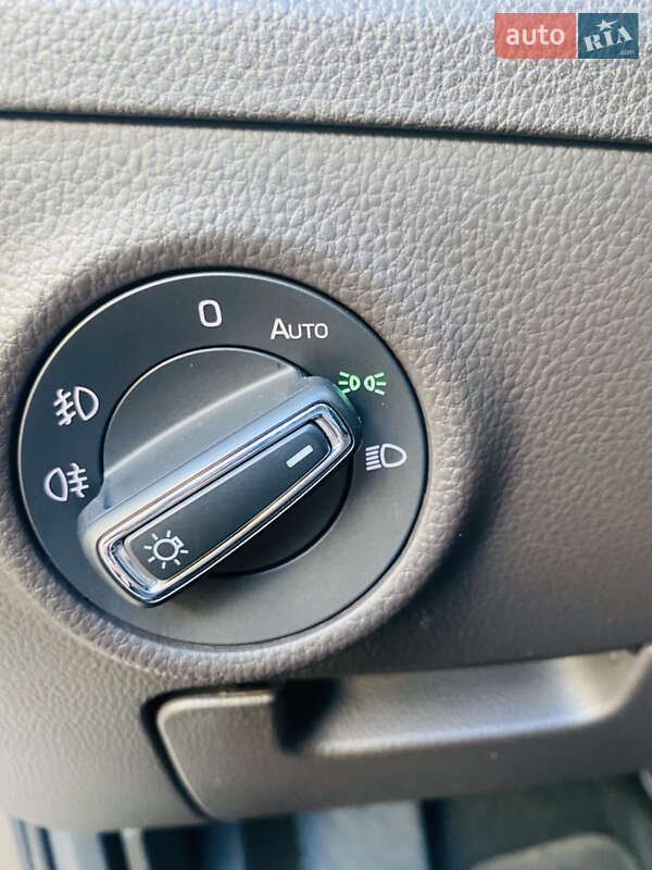 Лифтбек Skoda Superb 2017 в Одессе