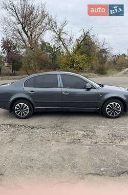Лифтбек Skoda Superb 2006 в Изюме