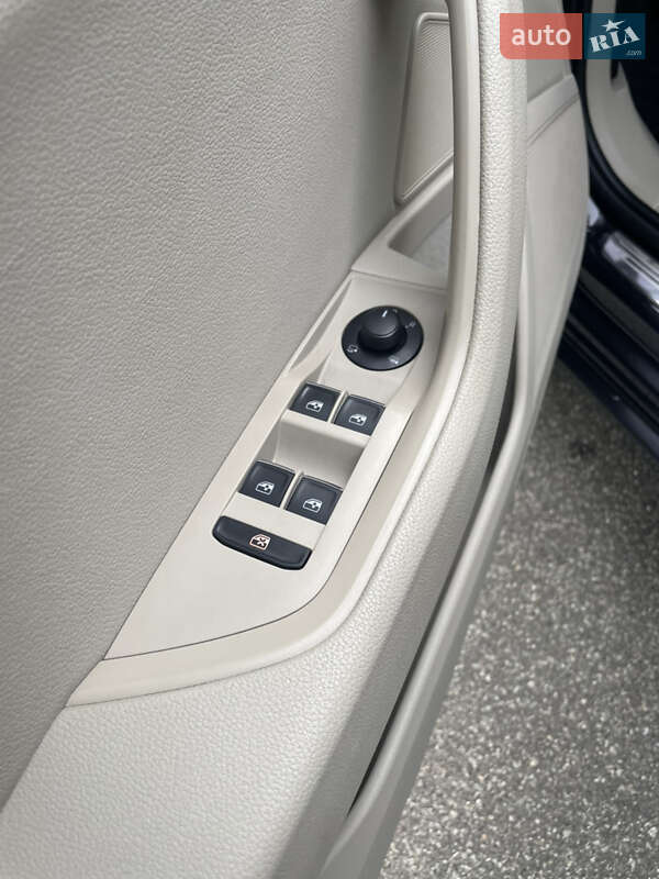 Ліфтбек Skoda Superb 2016 в Києві