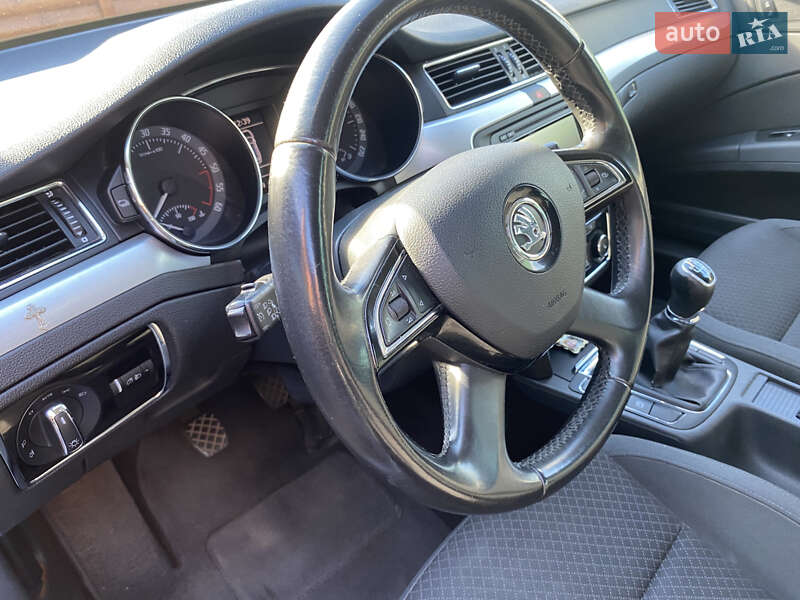 Універсал Skoda Superb 2014 в Коростені