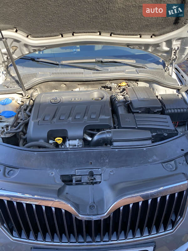 Універсал Skoda Superb 2014 в Коростені