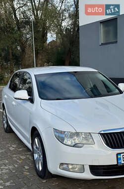 Ліфтбек Skoda Superb 2012 в 