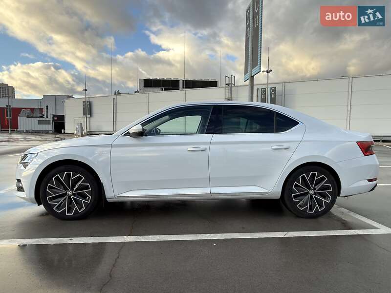 Ліфтбек Skoda Superb 2022 в Києві