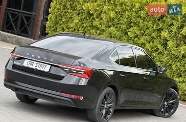 Лифтбек Skoda Superb 2019 в 